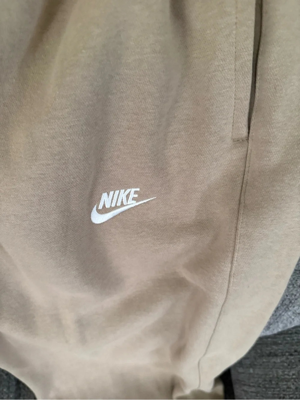 New Nike t shirt and jogger set. Both size XL new with tags. Never worn